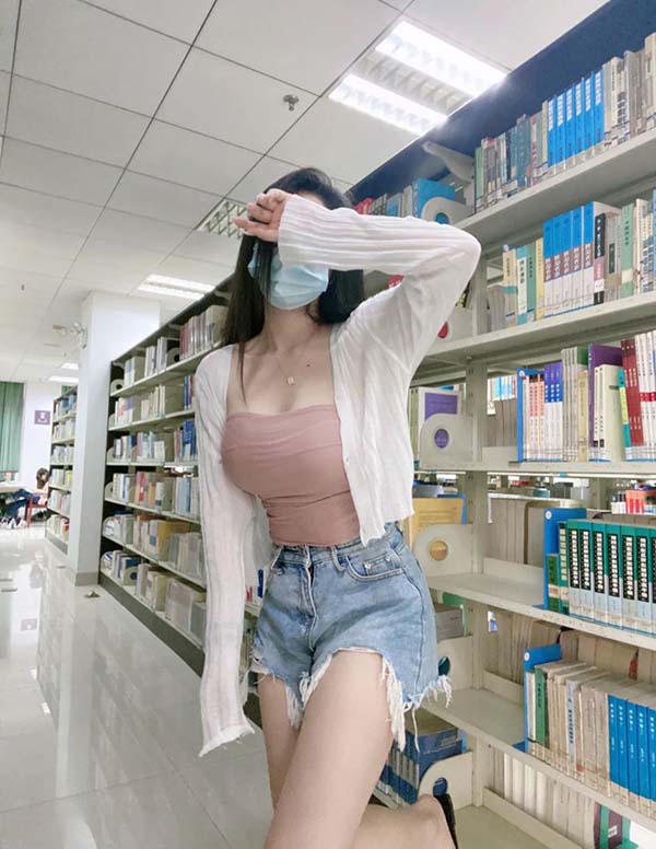 伦敦伴游模特